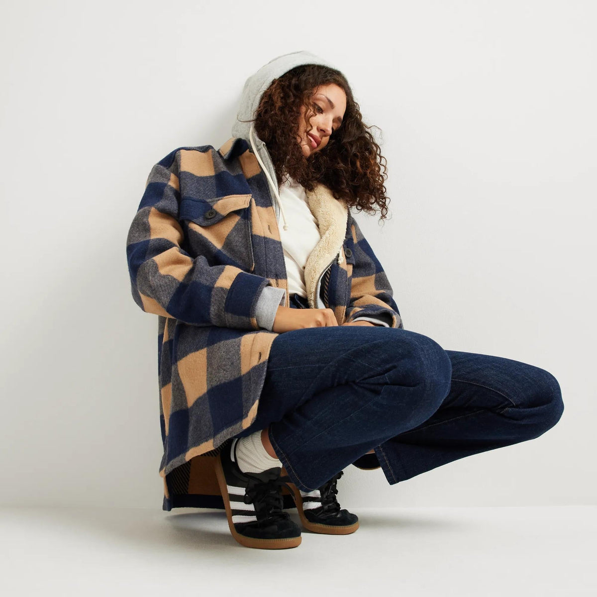 Women's Boyfriend Mid-Rise Slim Fit Jeans