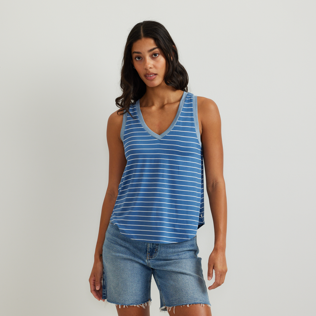 Women's Surreal V-Neck Travel Tank