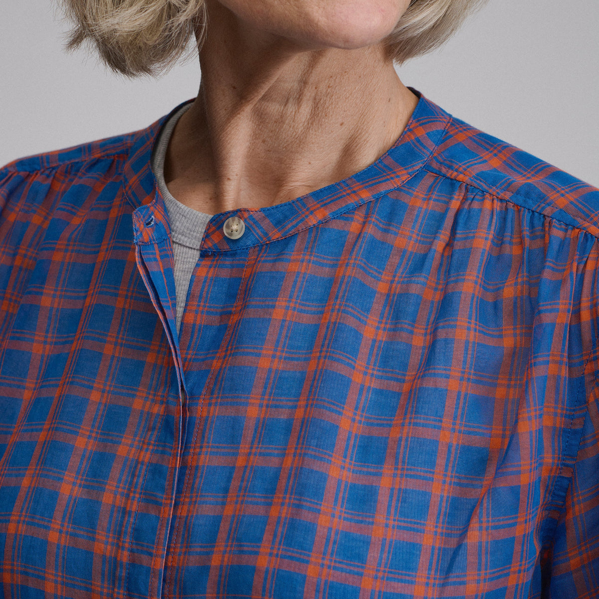Women's Long-Sleeve Collarless Button-Down Shirt