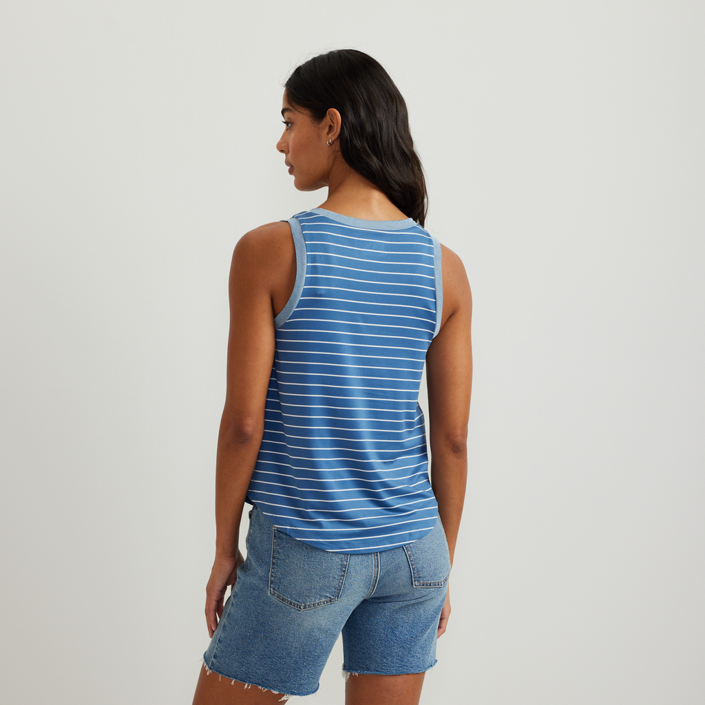 Women's Surreal V-Neck Travel Tank